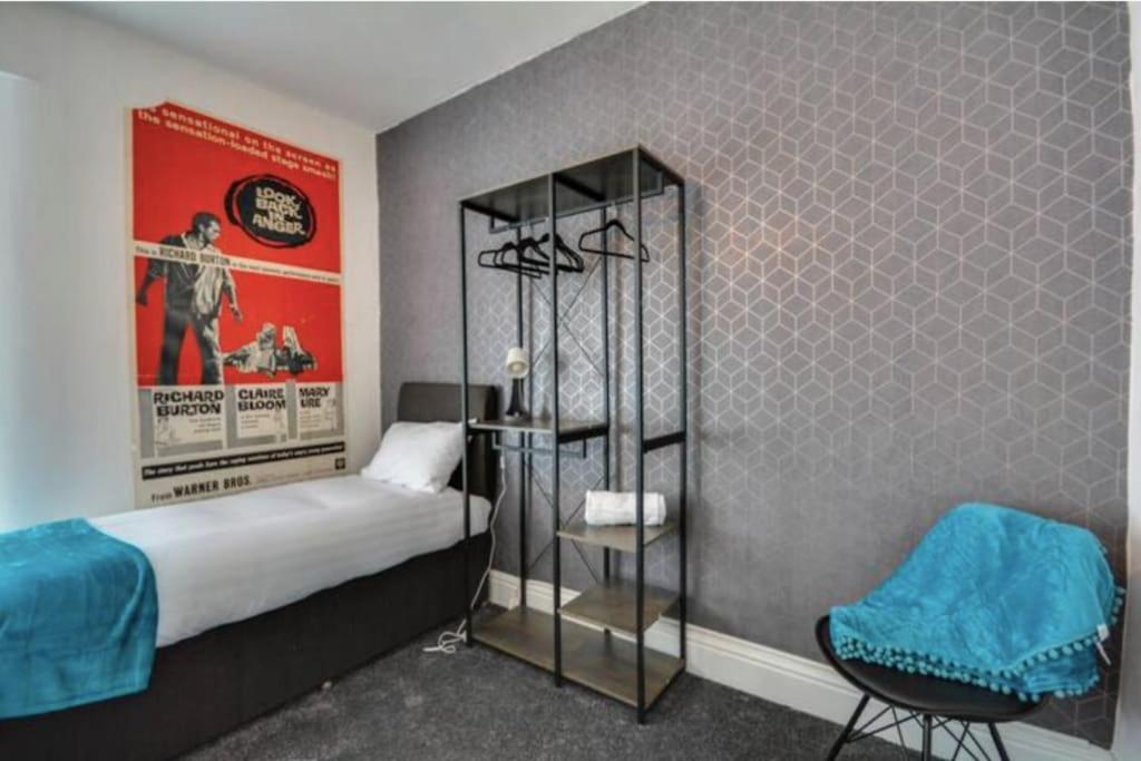 Antonio Str Liverpool 6 Beds Екстер'єр фото