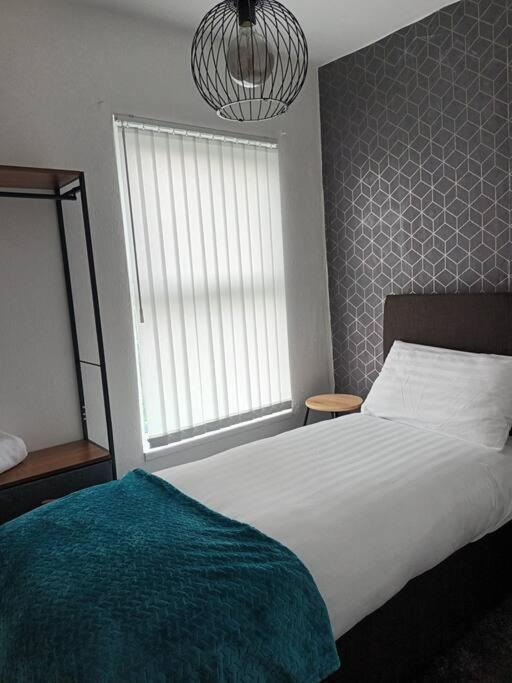 Antonio Str Liverpool 6 Beds Екстер'єр фото