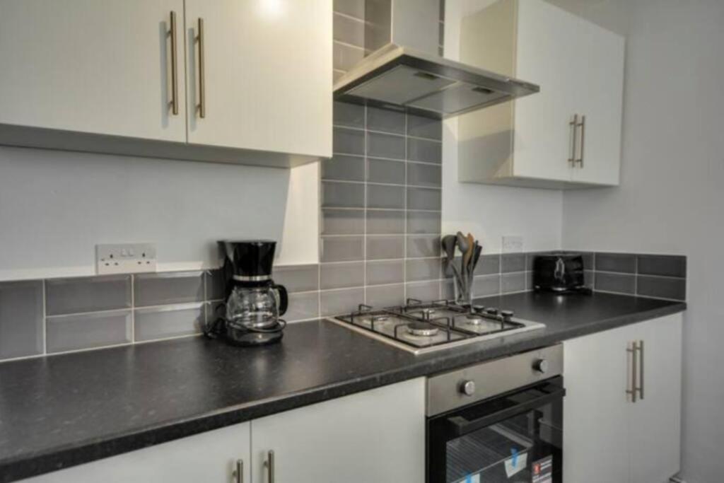 Antonio Str Liverpool 6 Beds Екстер'єр фото