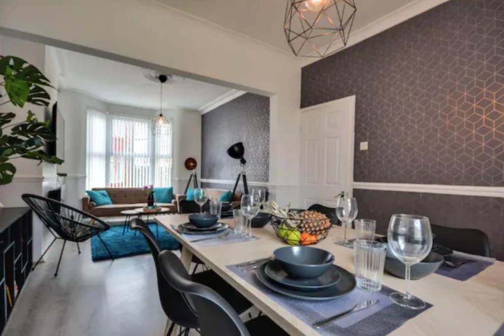Antonio Str Liverpool 6 Beds Екстер'єр фото